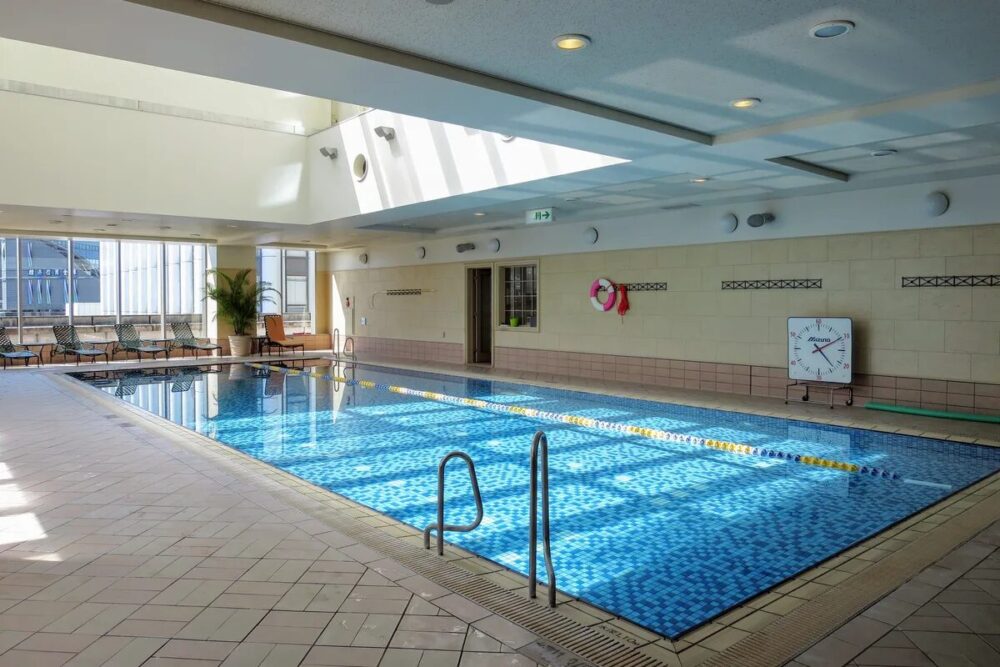 横浜ベイシェラトン SHERATON FITNESS 15m屋内プール